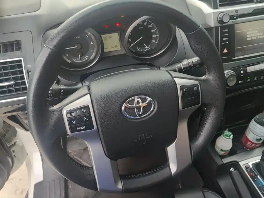 Toyota Prado 2017 — фото 15