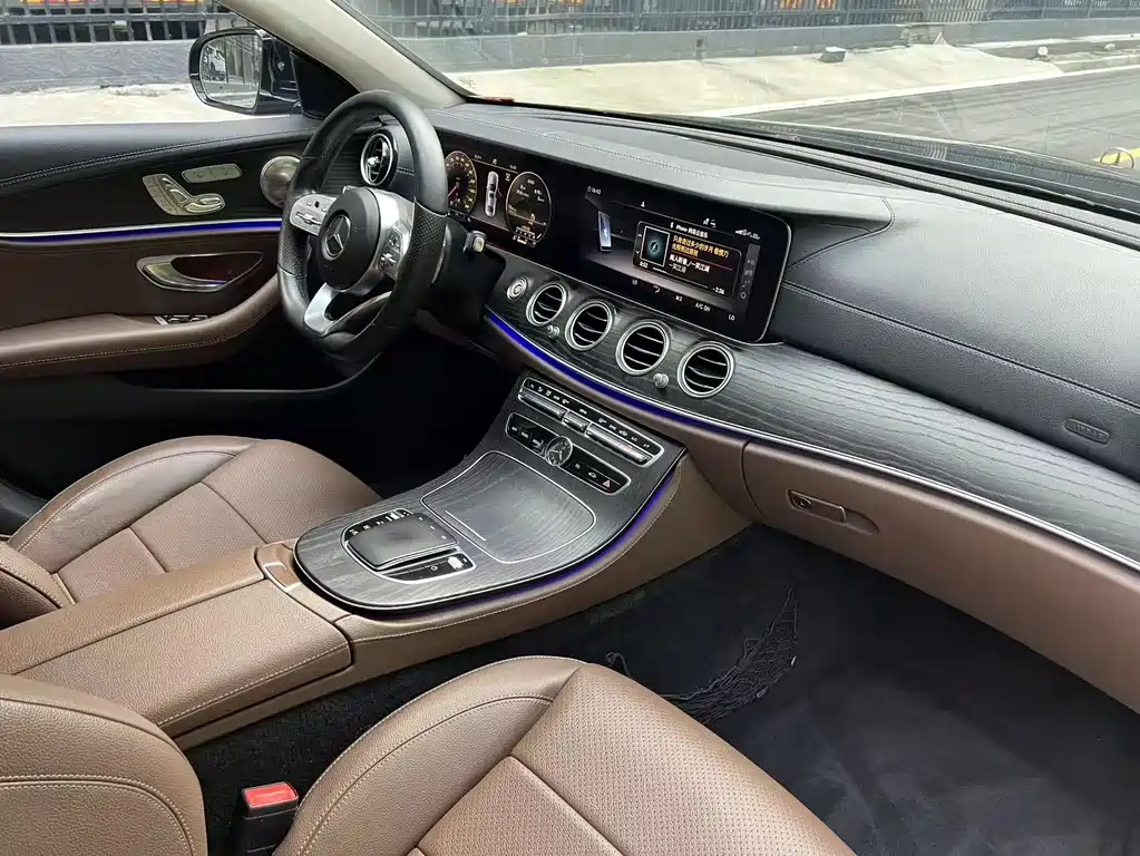 Mercedes-Benz E-Class 2019 — фото 16