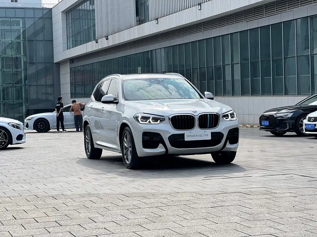 BMW X3 2021 — фото 3