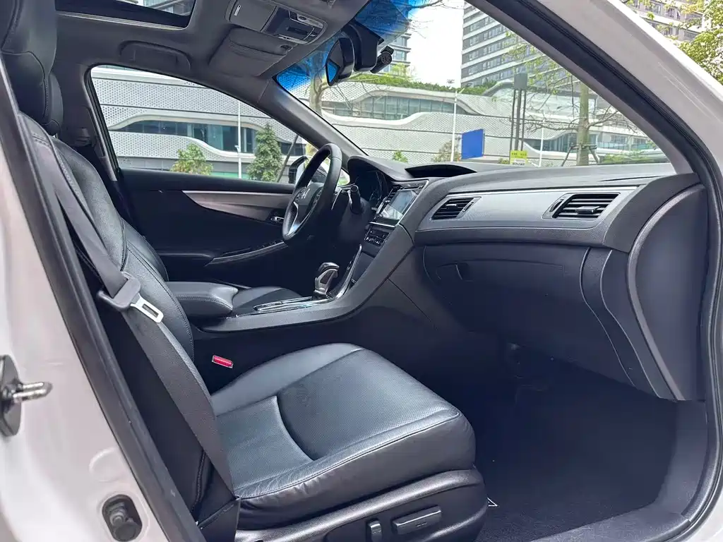 Honda Spirior 2015 — фото 8