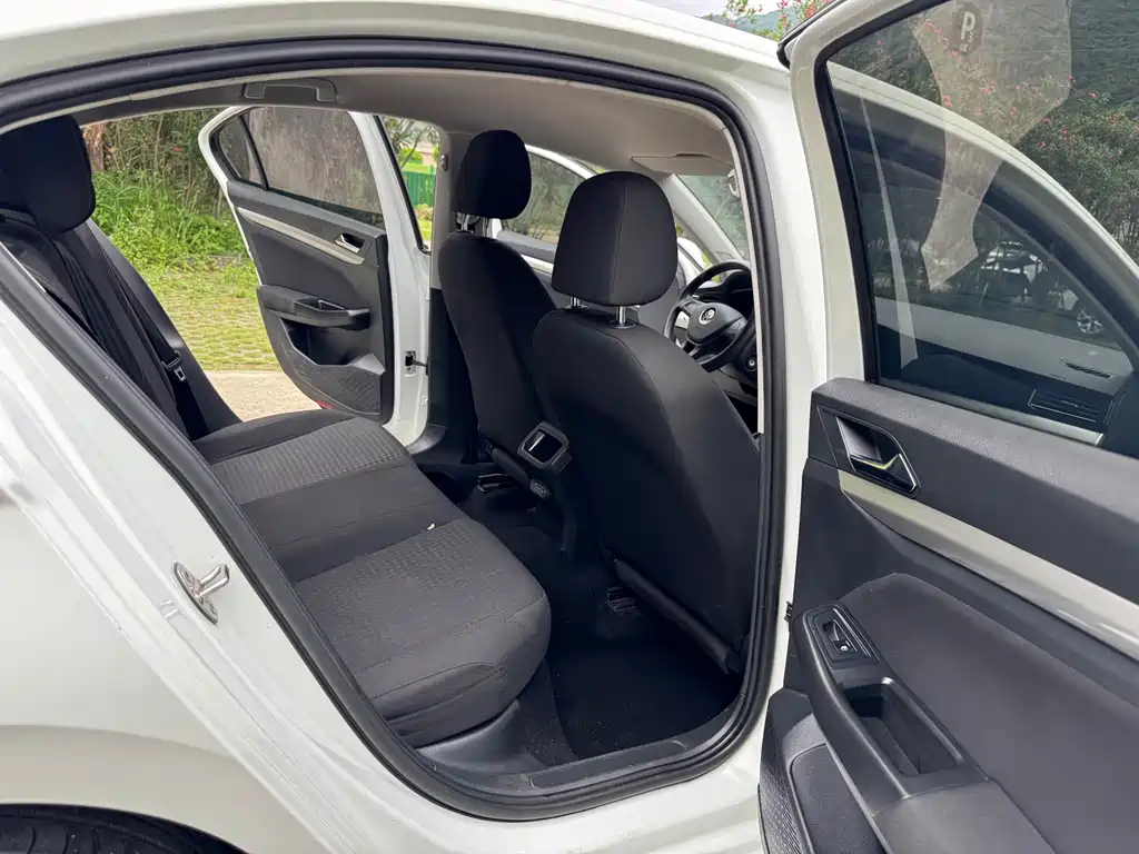 Volkswagen Bora 2022 — фото 5