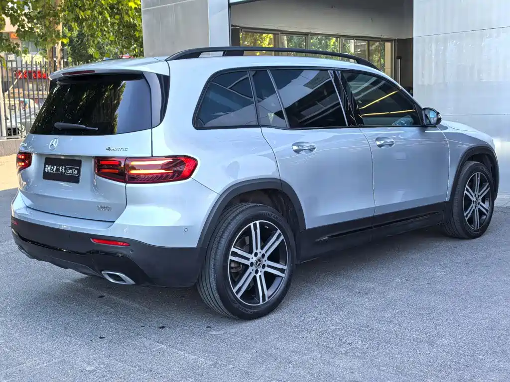 Mercedes-Benz GLB 2023 — фото 12