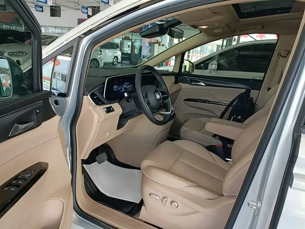 Buick GL8 Hybrid 2025 — фото 16