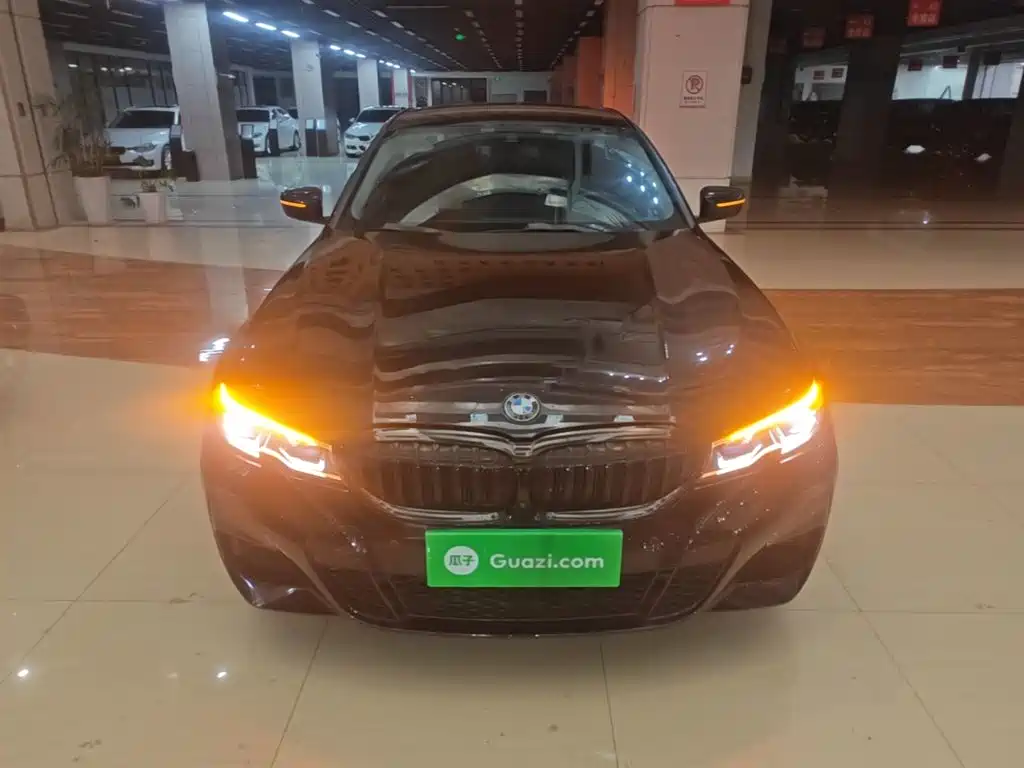 BMW 3 Series 2021