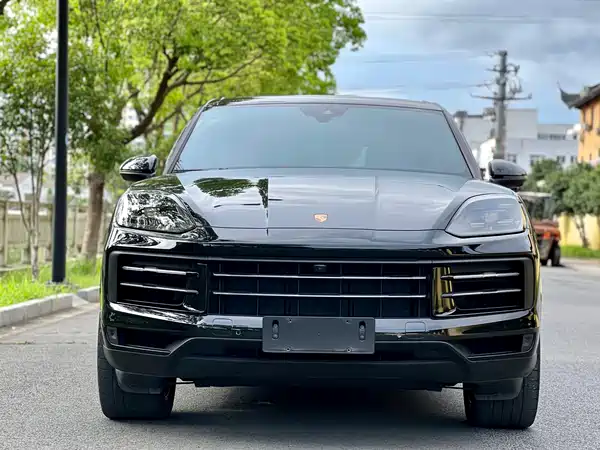 Porsche Cayenne 2025
