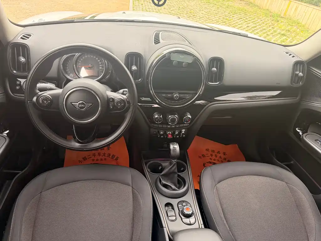 MINI Countryman 2019 — фото 19