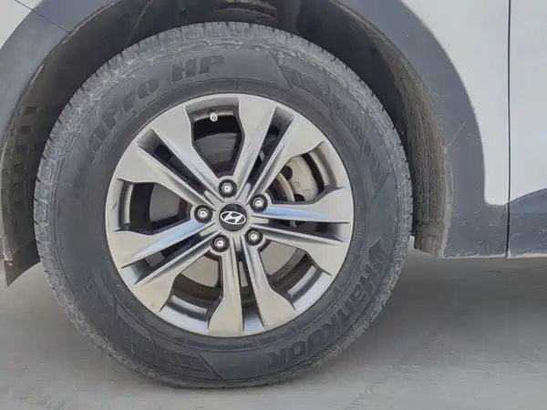 Hyundai Santa Fe 2013