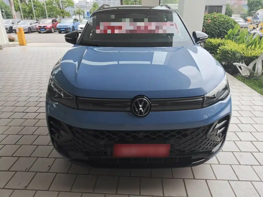 Volkswagen Tiguan L 2024