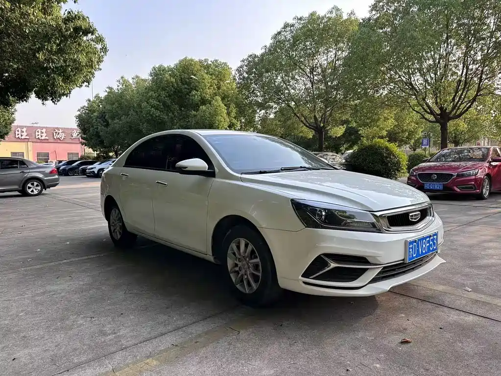 Geely Emgrand 2020 — фото 3