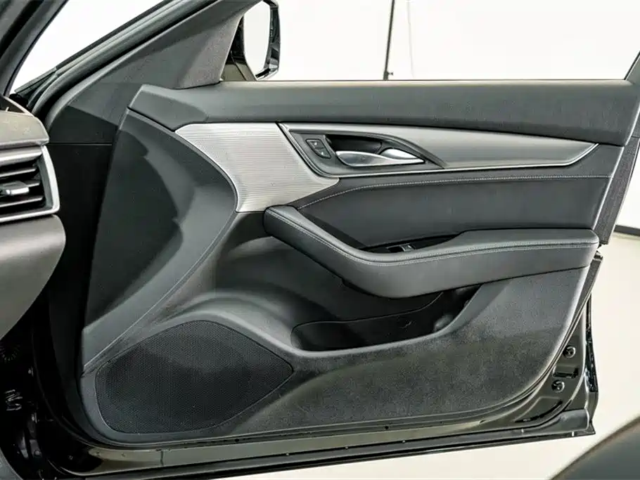 Cadillac CT5 2021 — фото 15