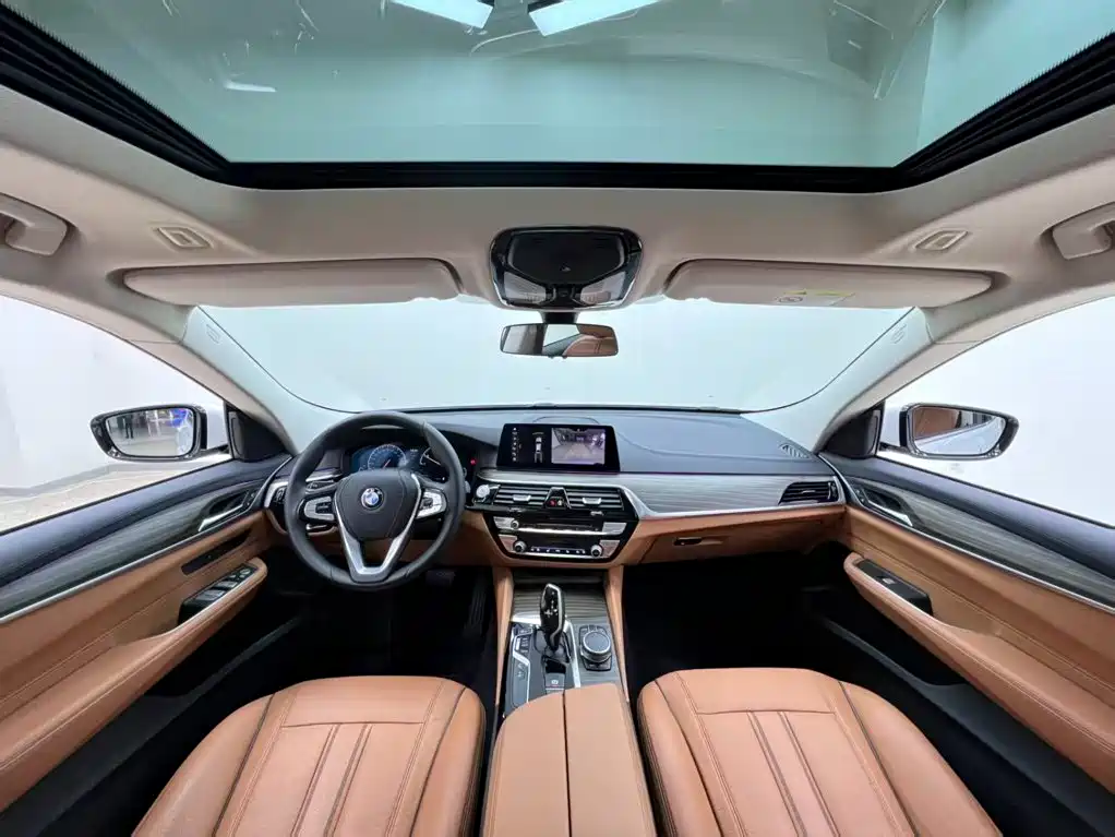 BMW 6 Series GT 2019 — фото 5