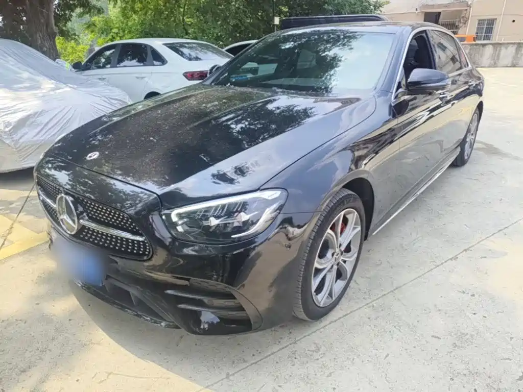 Mercedes-Benz E-Class 2023