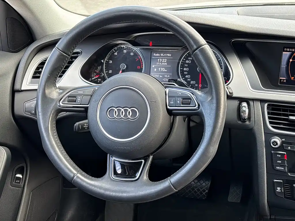 Audi A4L 2012 — фото 18