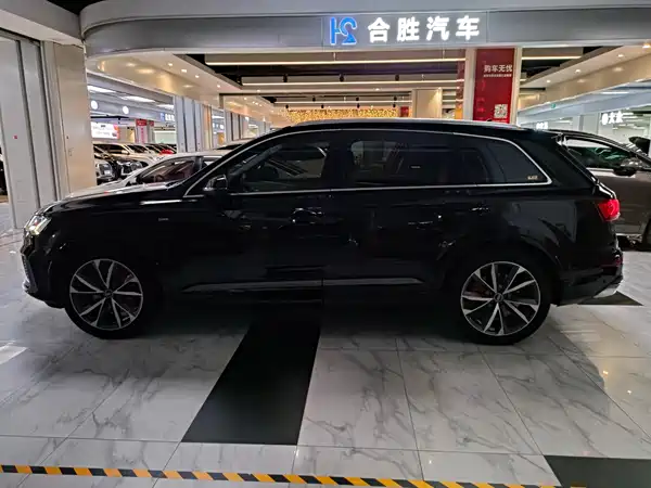 Audi Q7 2022