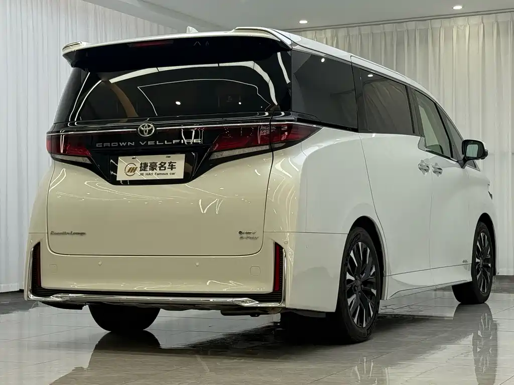 Toyota Vellfire 2026 — фото 15