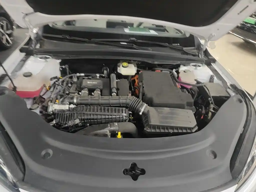 BYD Seal 05 DM-i 2025 — фото 20