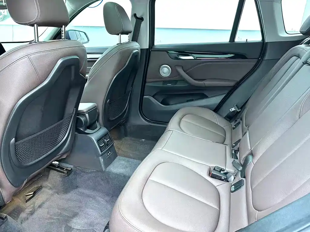 BMW X1 2021
