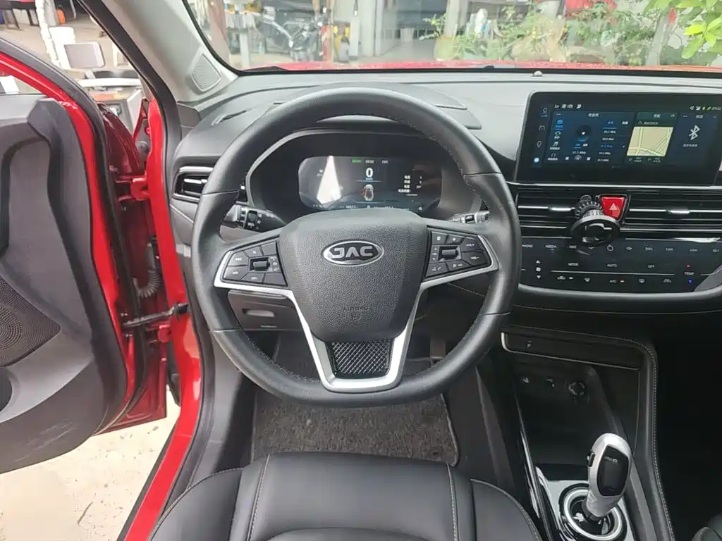 JAC iEVS4 2019