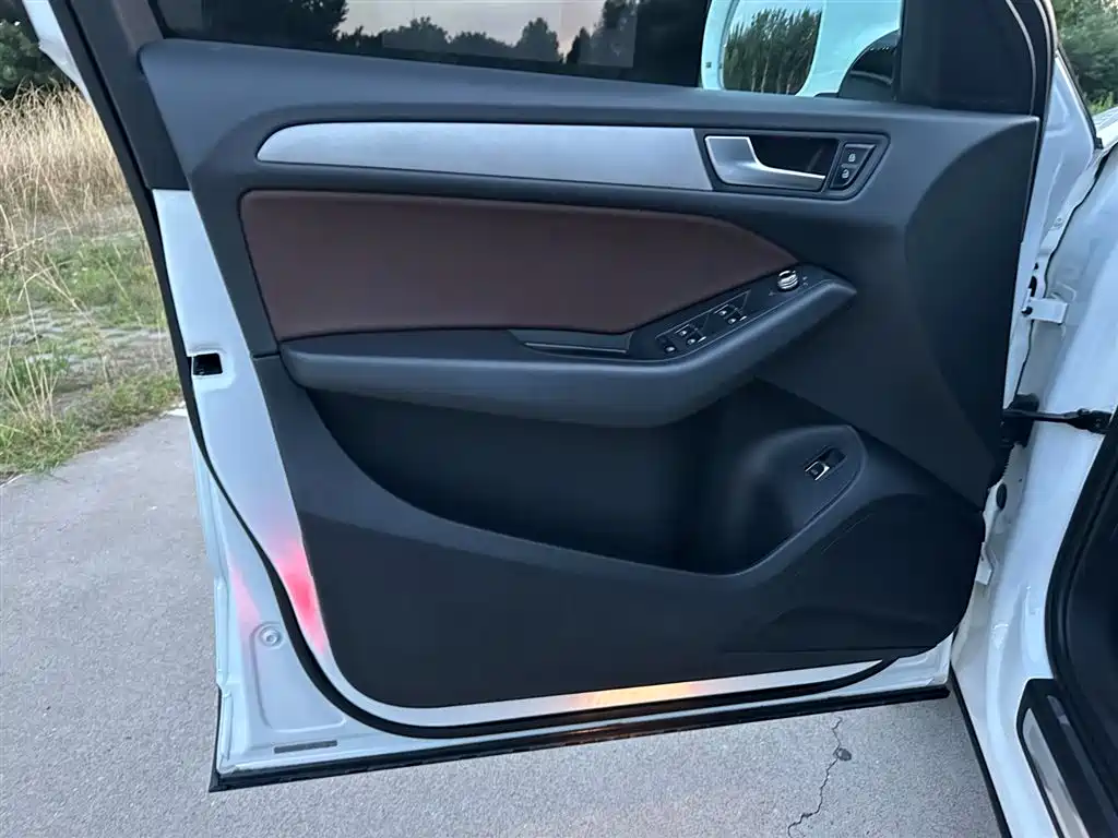 Audi Q5 2017 — фото 13