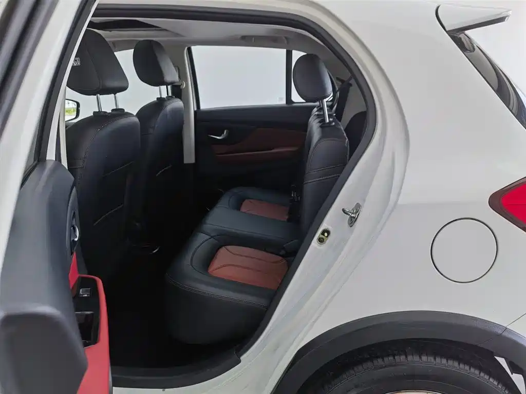 Haval H1 2017 — фото 15