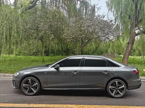 Audi A4L 2024