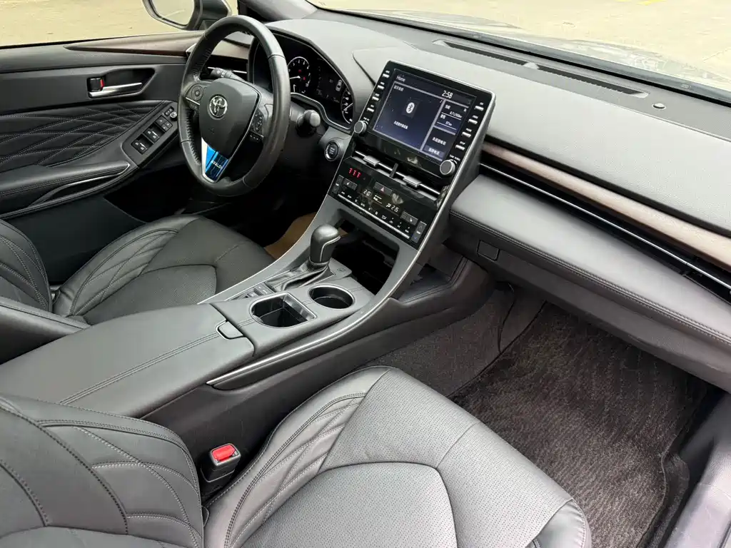 Toyota Avalon 2019 — фото 23