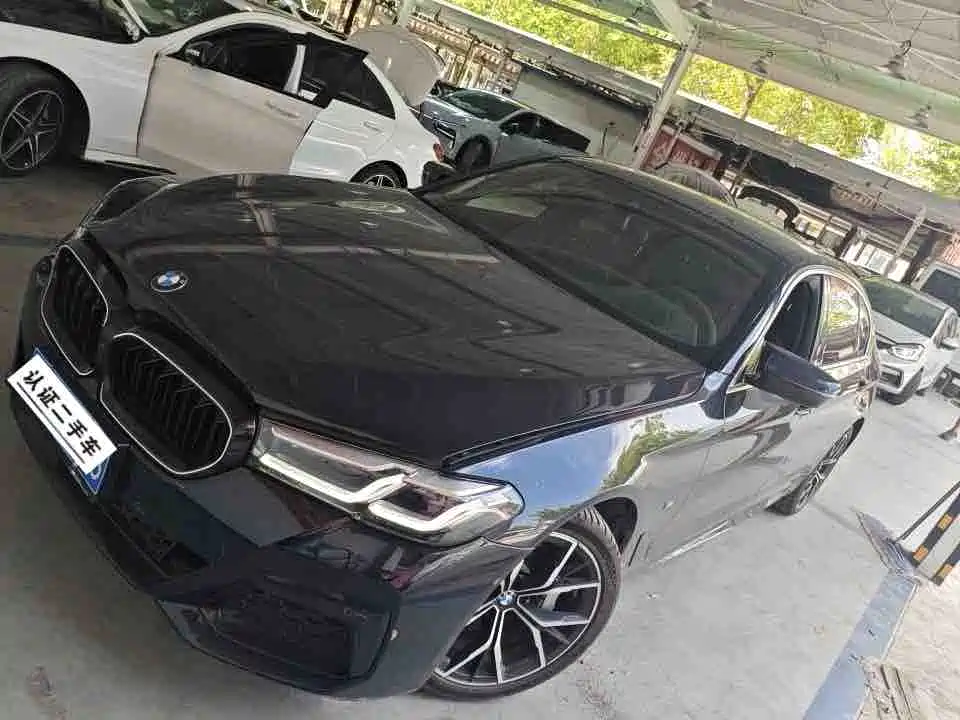 BMW 5 Series 2021 — фото 1