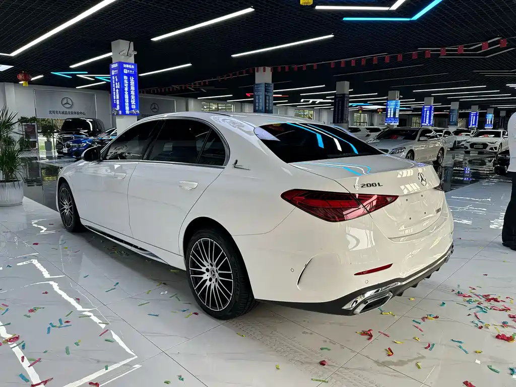 Mercedes-Benz C-Class 2023 — фото 7