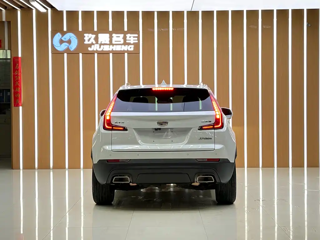 Cadillac XT4 2022 — фото 24