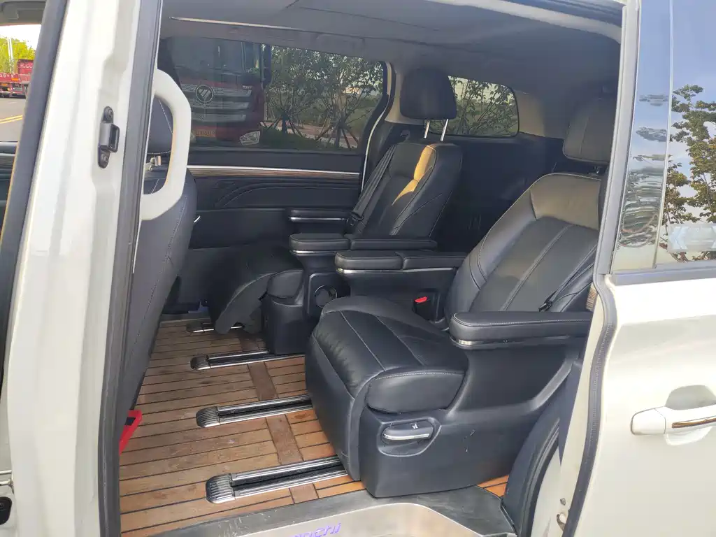 GAC Motor Trumpchi M8 2020 — фото 10