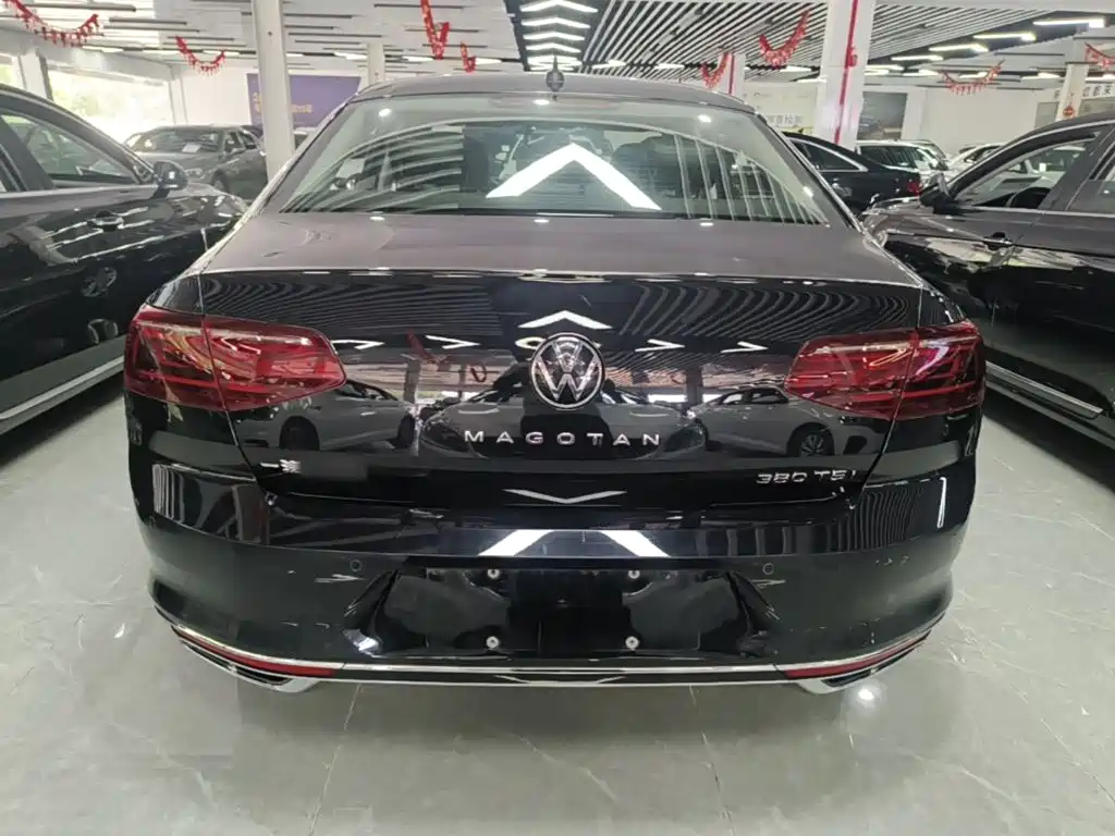 Volkswagen Magotan 2024
