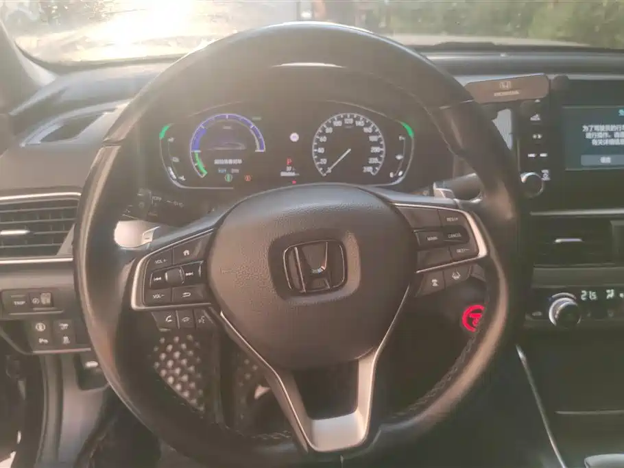 Honda Accord 2020 — фото 15