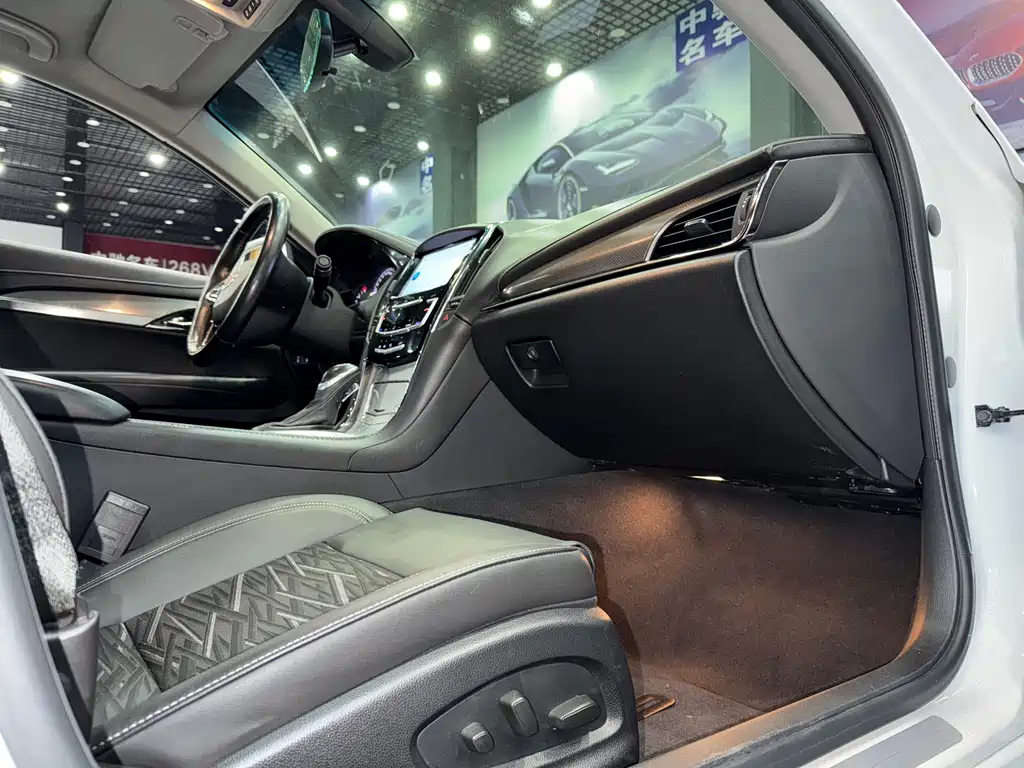 Cadillac ATS-L 2015 — фото 21
