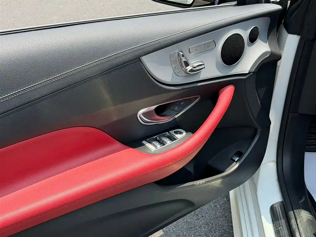 Mercedes-Benz E-Class 2022 — фото 10