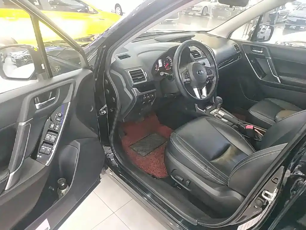 Subaru Forester 2016 — фото 16