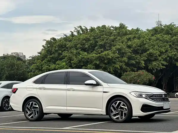 Volkswagen Sagitar 2024