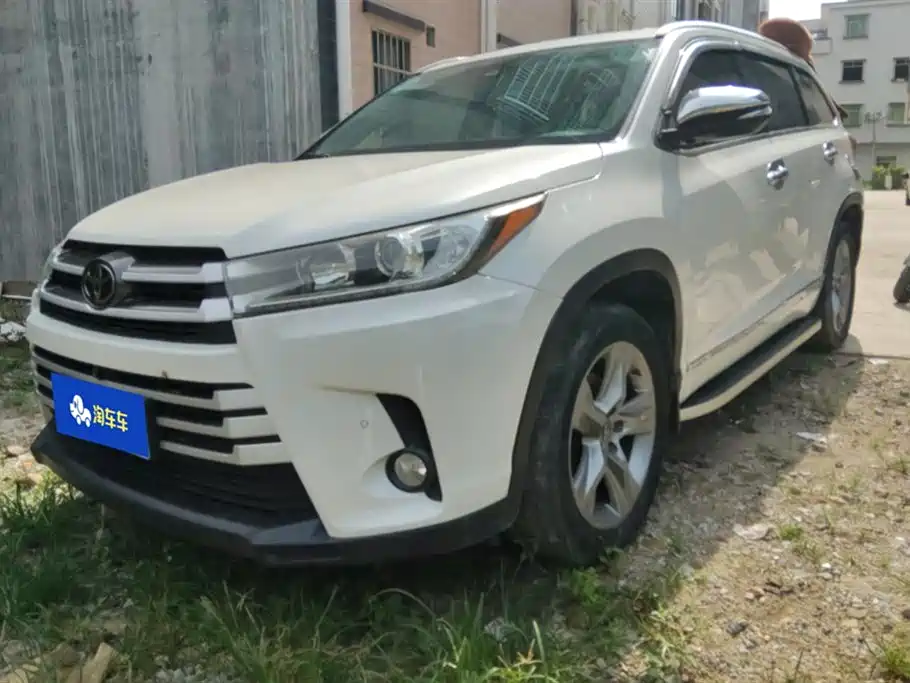 Toyota Highlander 2019 — фото 1