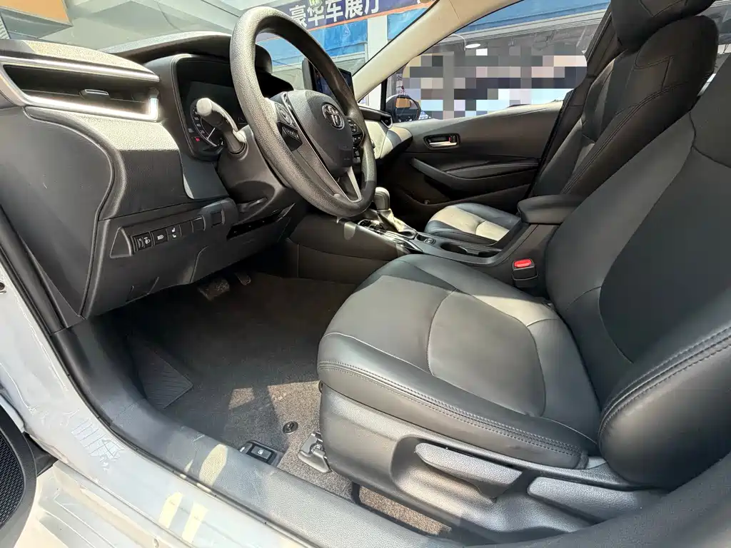 Toyota Corolla 2023 — фото 14