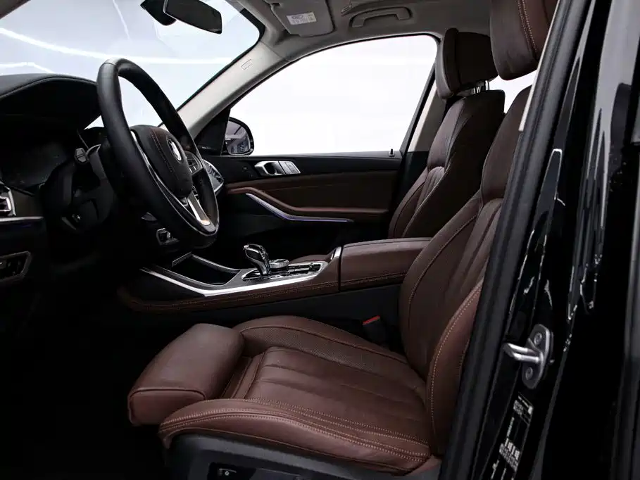 BMW X7 2022 — фото 12