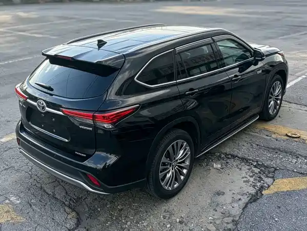 Toyota Highlander 2023
