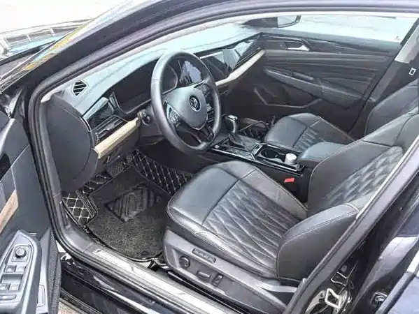 Volkswagen Passat 2021