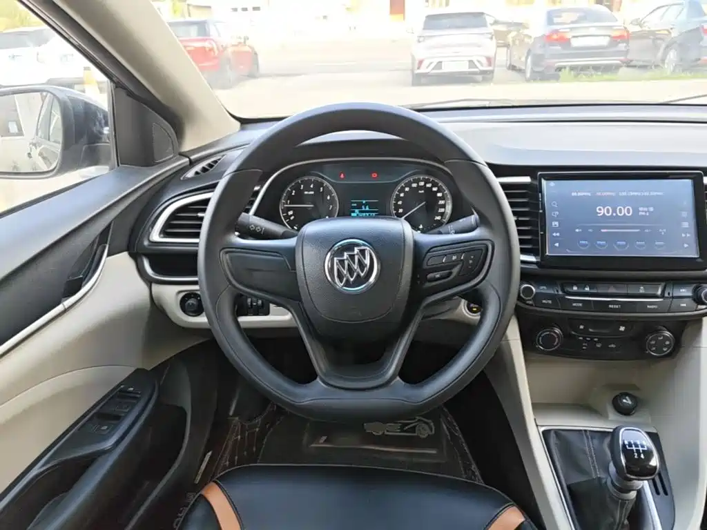 Buick Excelle GT 2015 — фото 11