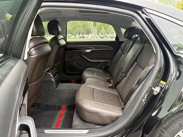 Audi A8 2023