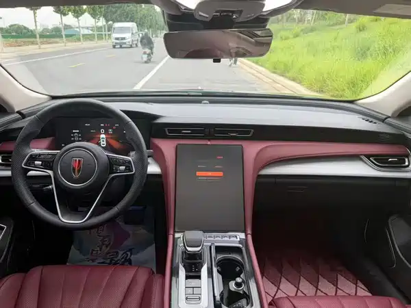 Hongqi H5 PHEV 2025