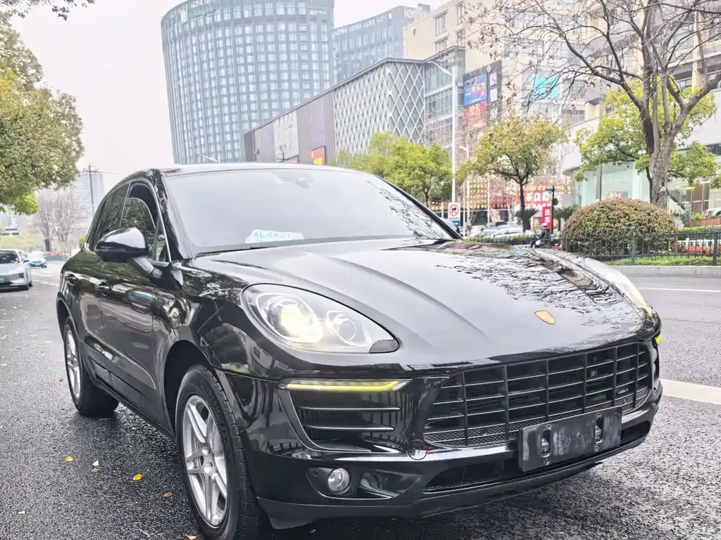 Porsche Macan 2018 — фото 3