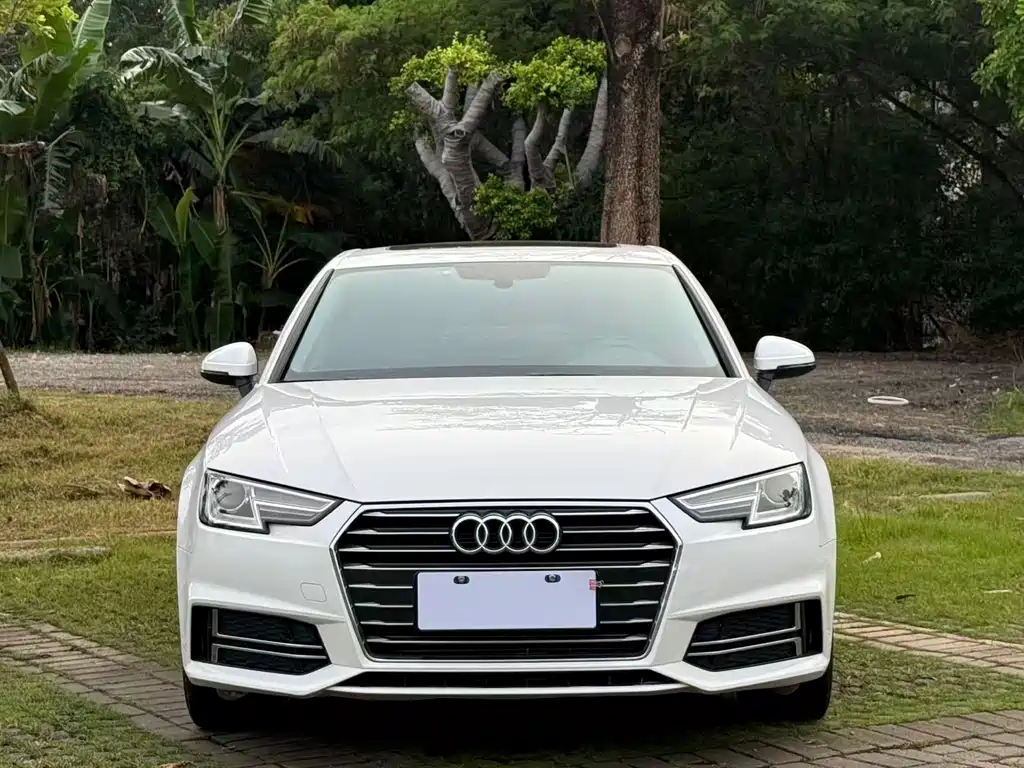 Audi A4L 2019