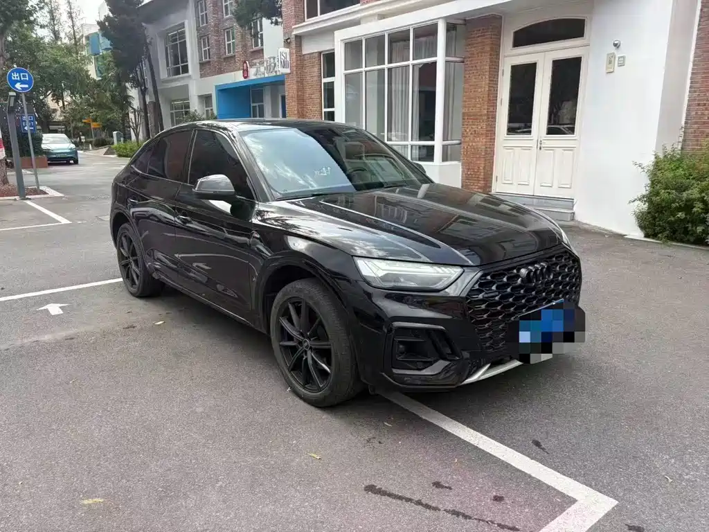 Audi Q5L Sportback 2023 — фото 3
