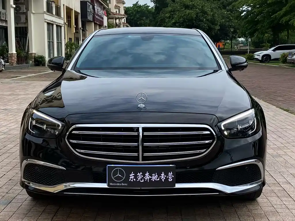 Mercedes-Benz E-Class 2022 — фото 2