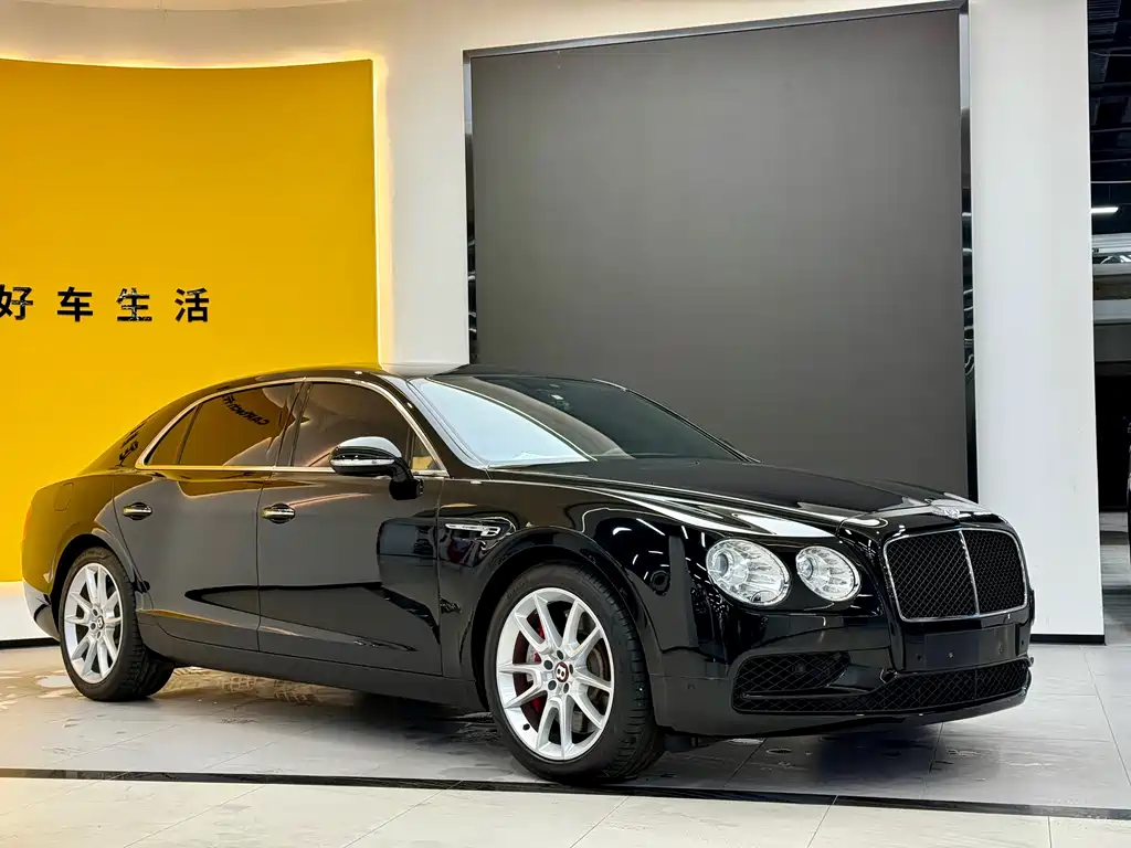Bentley Flying Spur 2018 — фото 4