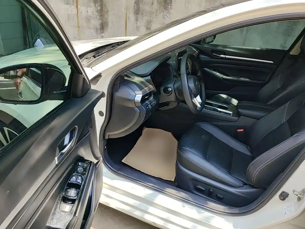Nissan Teana 2023 — фото 16
